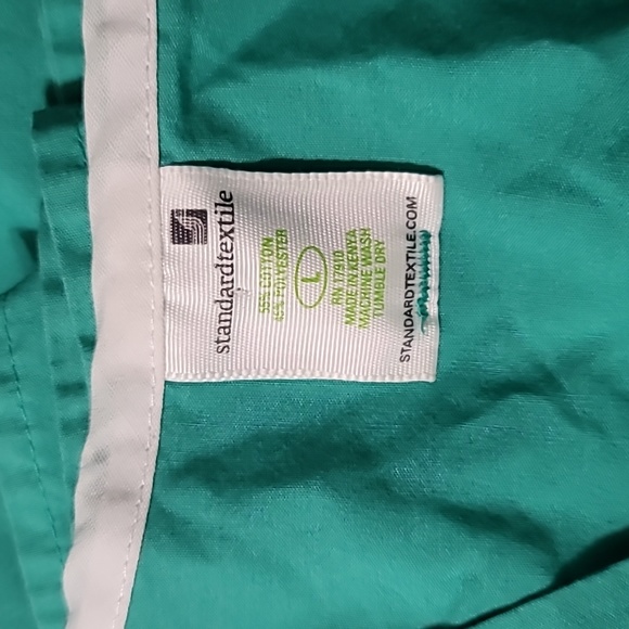 Standard Textile Green Scub Sets (2 Deals, 2 Sets Per Deal) Size Large. - Picture 4 of 15